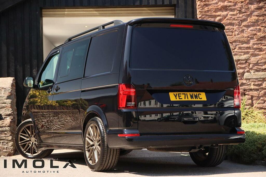 Volkswagen Transporter Transporter 2.0 Tdi T32 Highline Kombi Dsg Fwd Swb Black #2