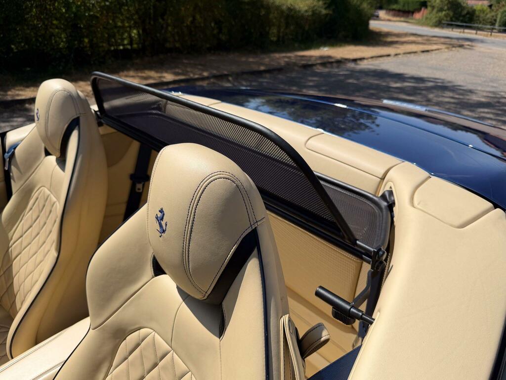 Ferrari California Convertible 3.8 Red #14