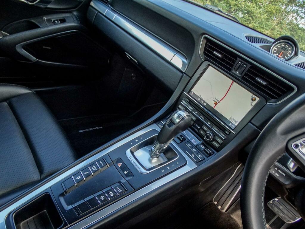Porsche 911 Petrol #6