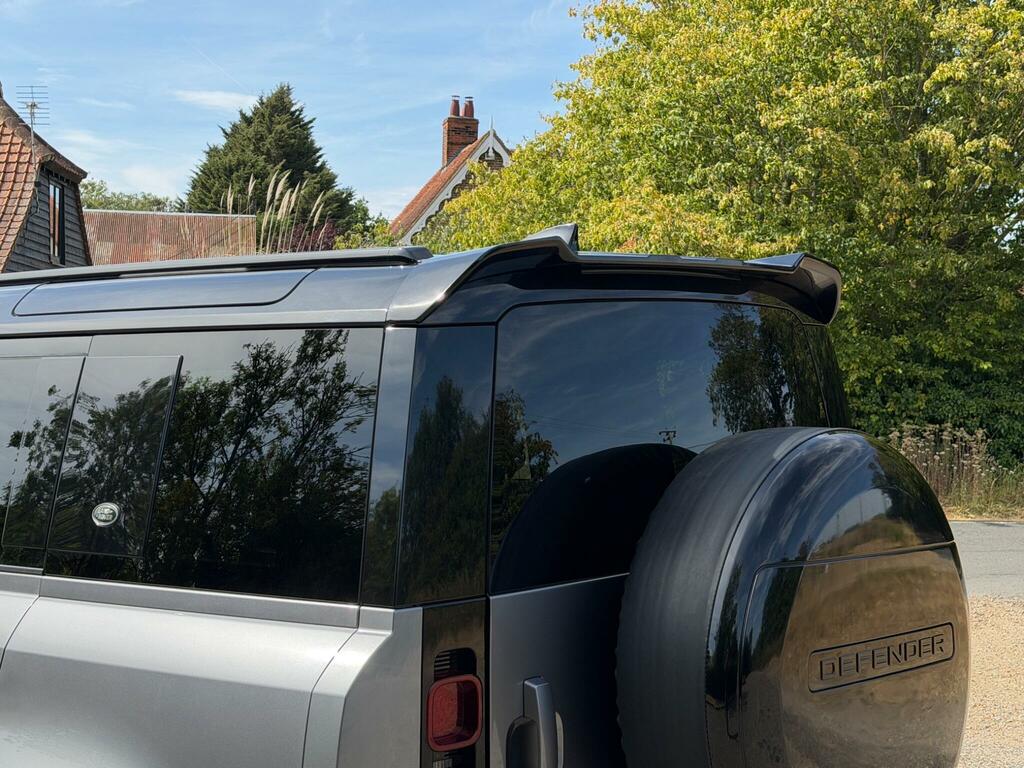Land Rover Defender 110 3.0 D300 X-dynamic S 110 Estate Black #15