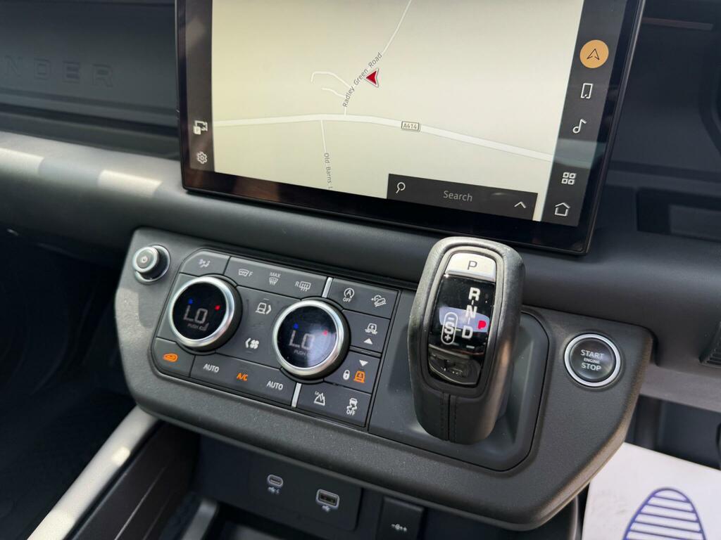 Land Rover Defender 110 3.0 D300 X-dynamic S 110 Estate Black #10
