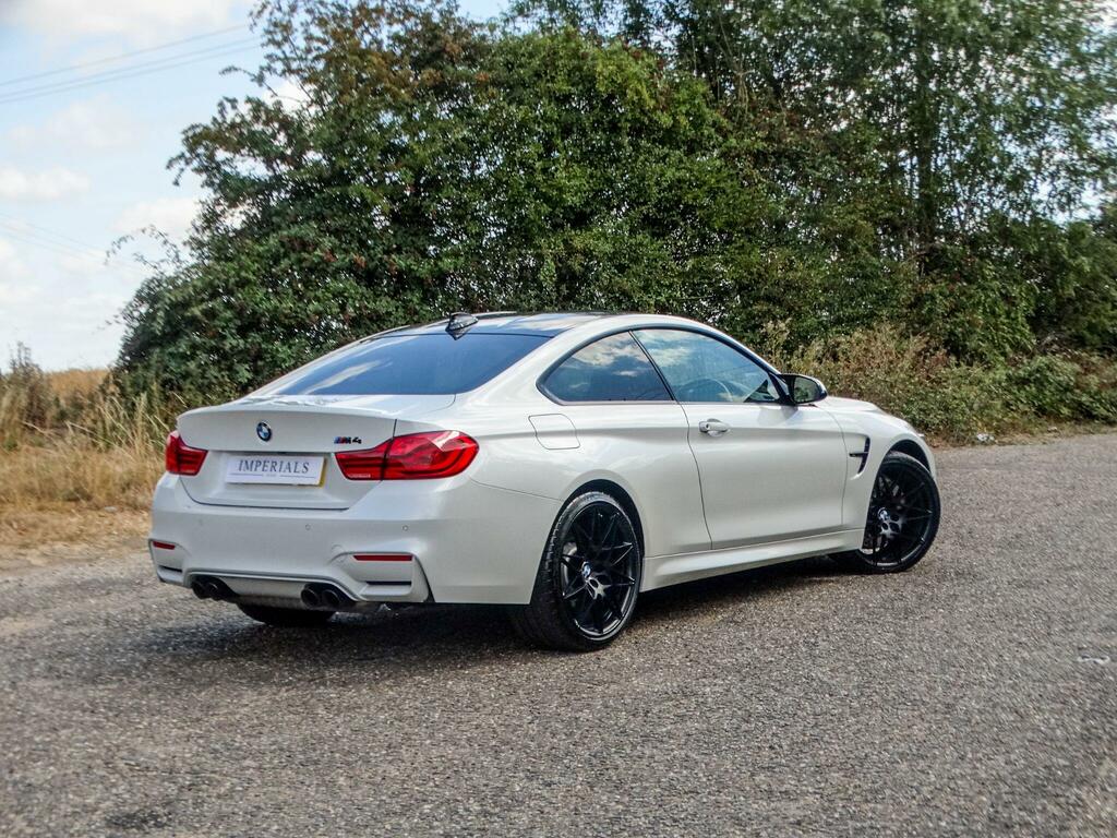 BMW M4 M4 Competition White #2