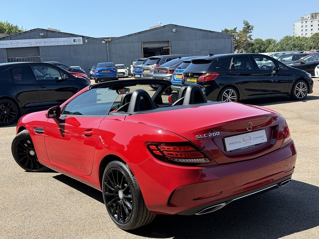 Mercedes-Benz SLC Slc200 Amg Line Red #2