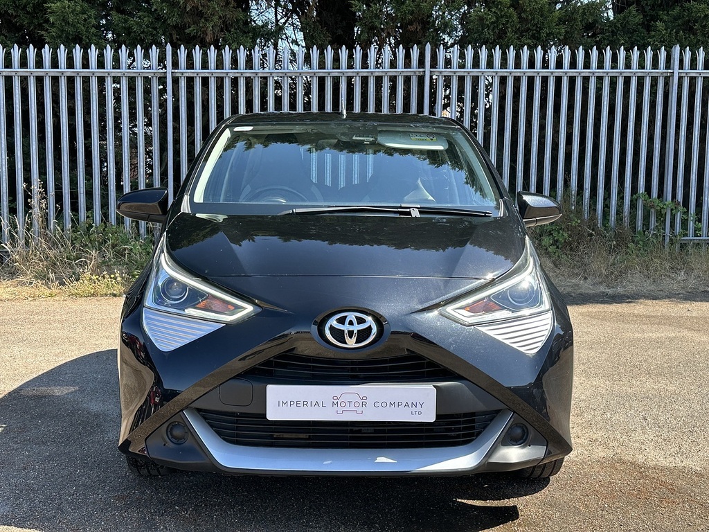 Toyota Aygo Vvt-i X-play GF70RVP Black #2