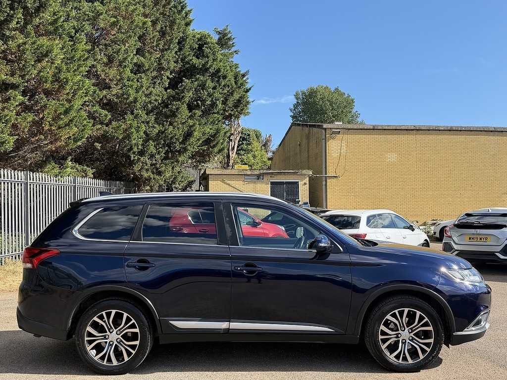 Mitsubishi Outlander Di-d 3 Blue #6