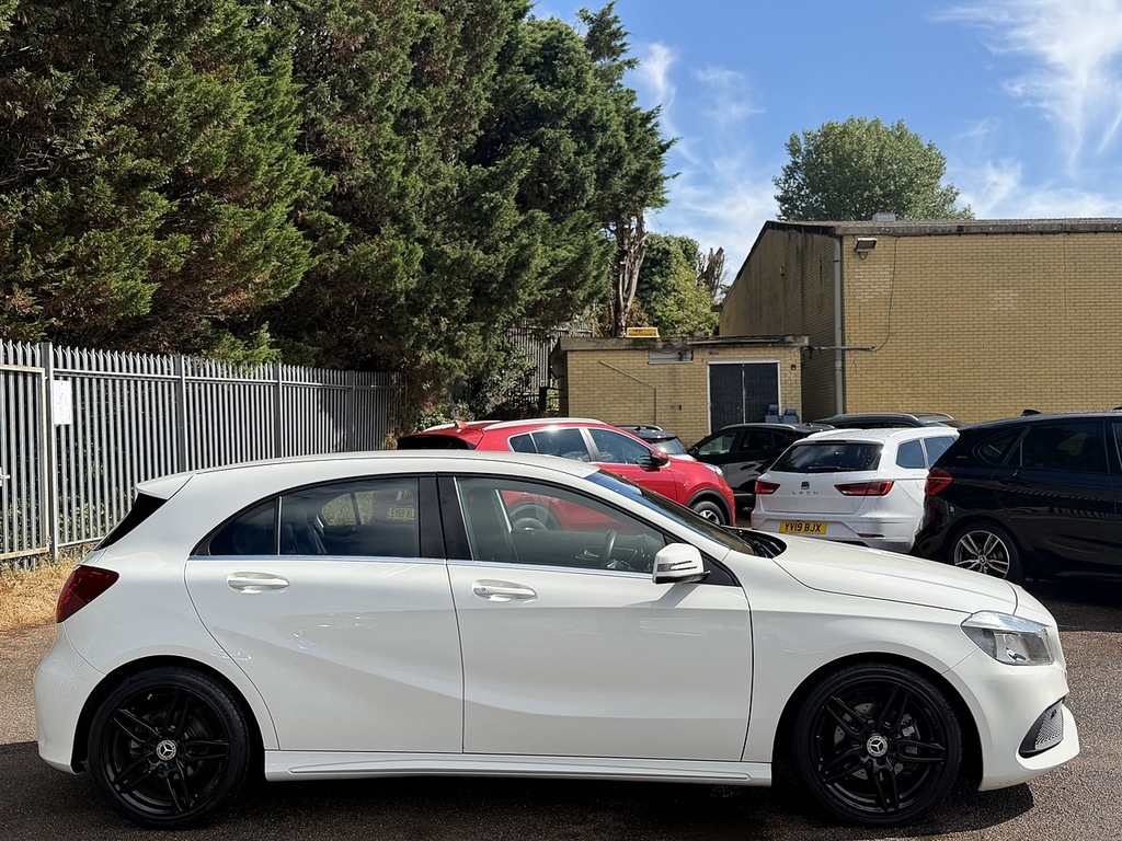 Mercedes-Benz A Class A160 Amg Line White #4