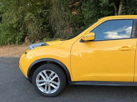 Nissan Juke 1.2 Dig-t Acenta Premium 6Spd Euro 5 S S Yellow #5