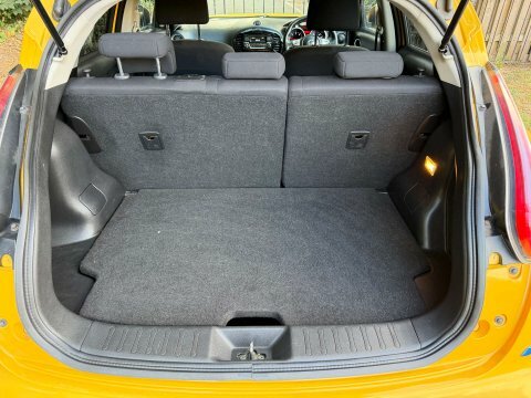 Nissan Juke 1.2 Dig-t Acenta Premium 6Spd Euro 5 S S Yellow #24