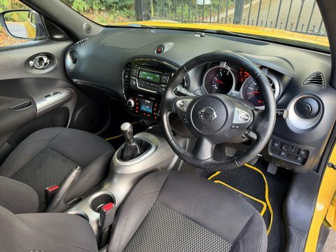Nissan Juke 1.2 Dig-t Acenta Premium 6Spd Euro 5 S S Yellow #20
