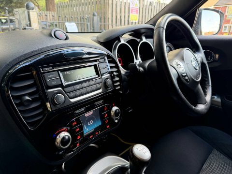 Nissan Juke 1.2 Dig-t Acenta Premium 6Spd Euro 5 S S Yellow #31