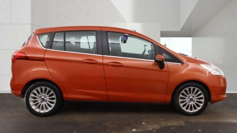 Ford B-Max 1.0T Ecoboost Titanium AJ62OXN Red #5