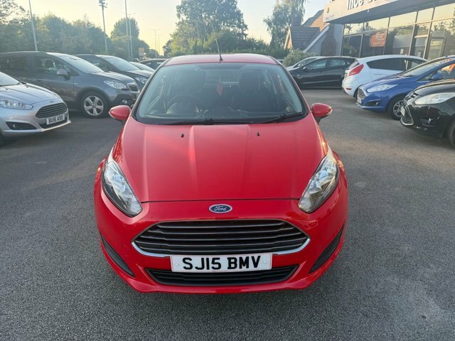 Ford Fiesta 1.25 Style Hatchback Euro 5 60 SJ15BMV Red #5
