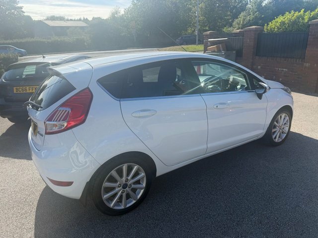 Ford Fiesta 1.5 Tdci Titanium Hatchback Euro White #5