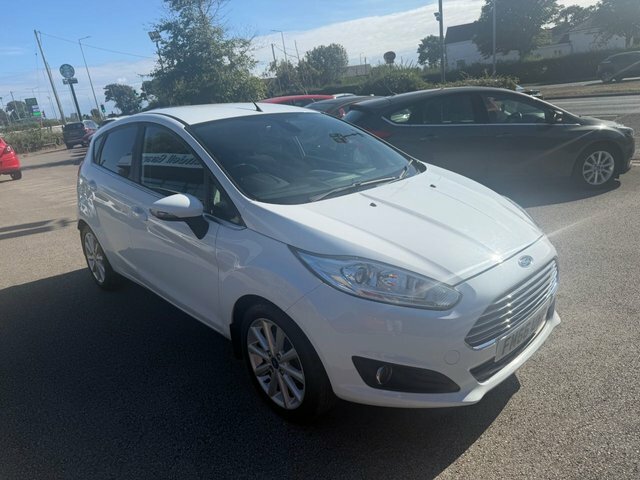 Ford Fiesta 1.5 Tdci Titanium Hatchback Euro White #2