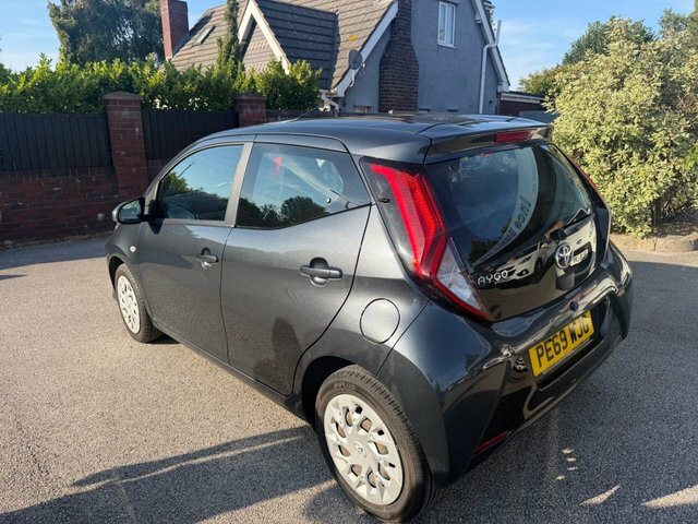 Toyota Aygo 1.0 Vvt-i X-play Hatchback Euro Grey #2