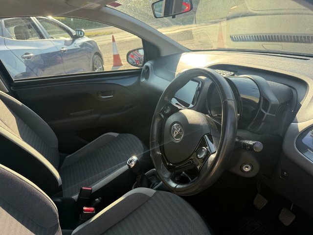 Toyota Aygo 1.0 Vvt-i X-play Hatchback Euro Grey #4