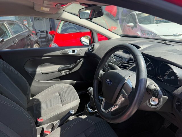 Ford Fiesta 1.25 Zetec Hatchback Euro 6 82 Red #4