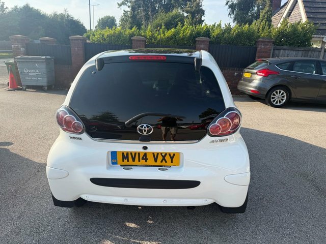 Toyota Aygo 1.0 Vvt-i Move Hatchback Euro 5 White