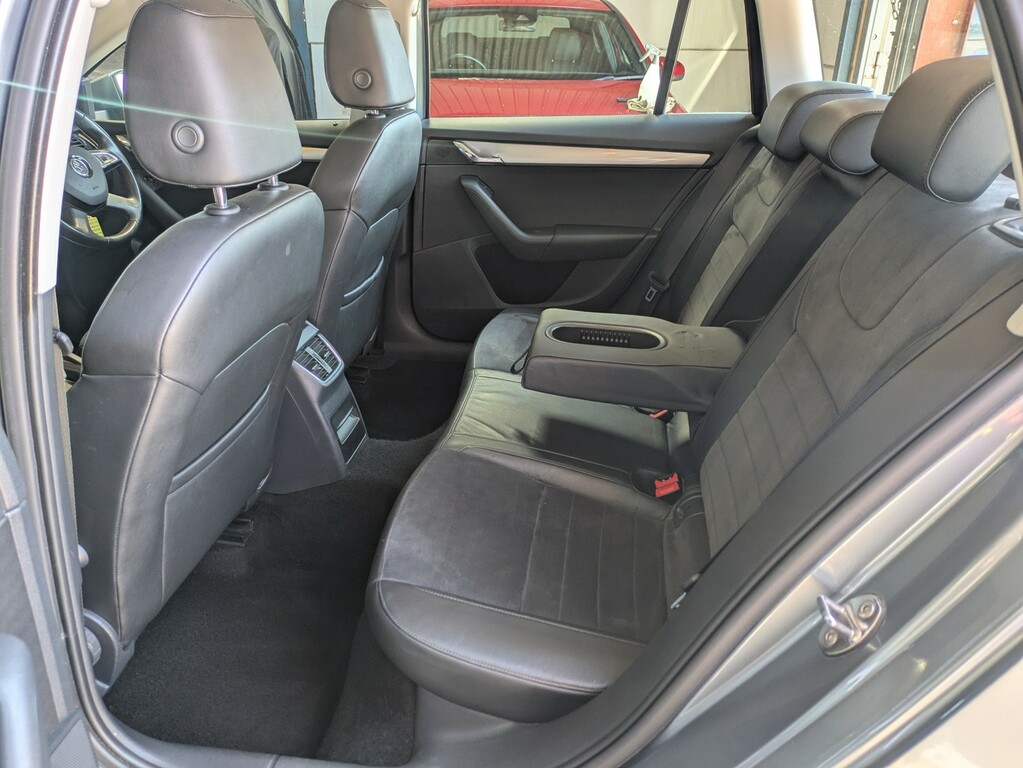 Skoda Octavia 2013 1.6 Tdi Elegance Estate Eur Blue #15