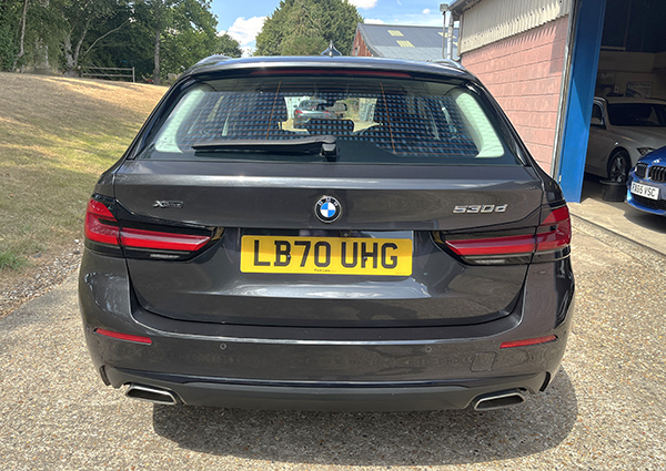 BMW 5 Series Xdrive Se Mht Touring LB70UHG Grey #3