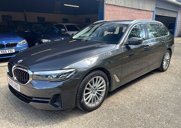 BMW 5 Series Xdrive Se Mht Touring LB70UHG Grey #6