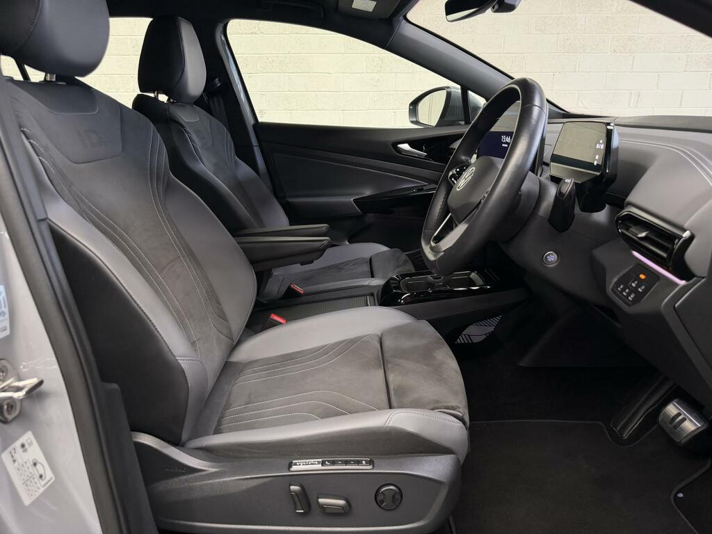 Volkswagen ID.4 Life Grey #3