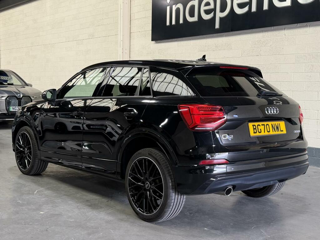 Audi Q2 Black Edition Black #3