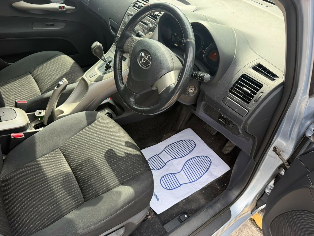Toyota Auris 1.6 Vvti Tr Silver #11