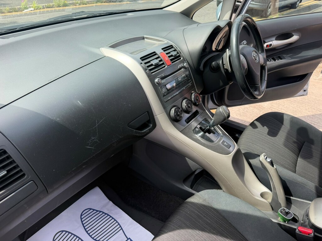 Toyota Auris 1.6 Vvti Tr Silver #27