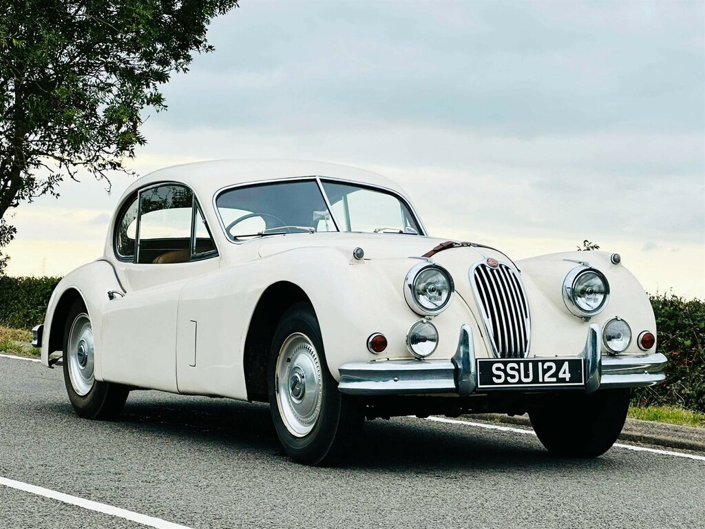 Jaguar XK Petrol White #2