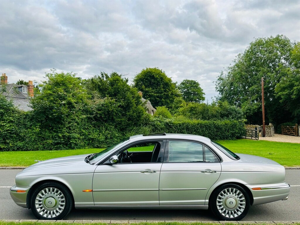Jaguar XJR 4.2 V8 Super Silver #6