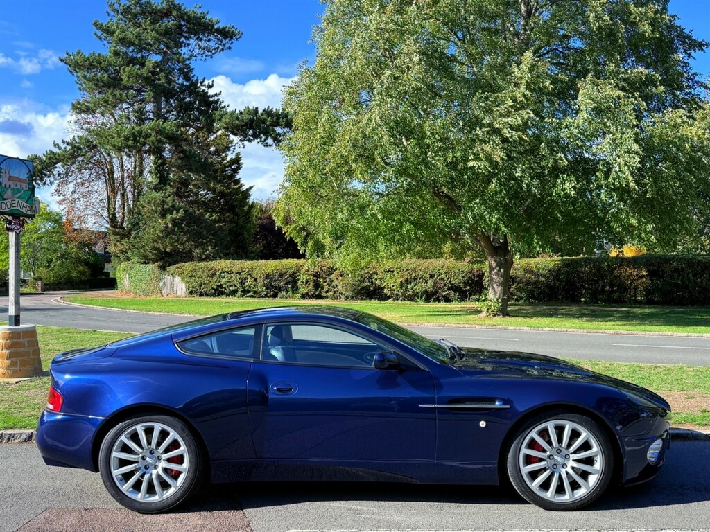 Aston Martin Vanquish 5.9 Coupe 396 Gkm, 460 Bhp Blue #6