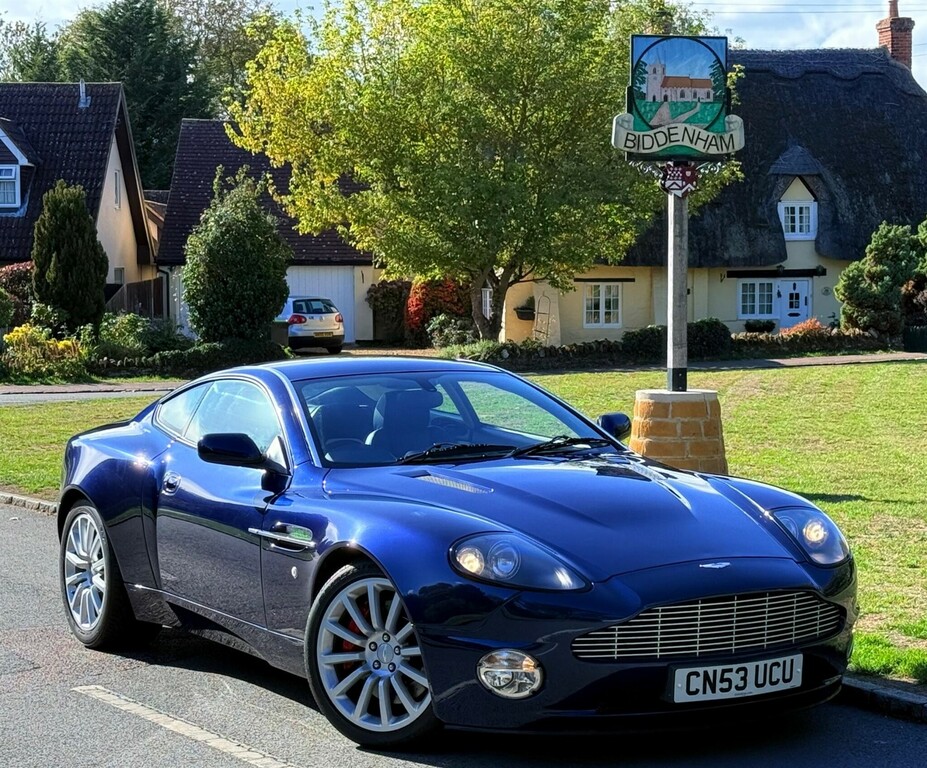Aston Martin Vanquish 5.9 Coupe 396 Gkm, 460 Bhp Blue
