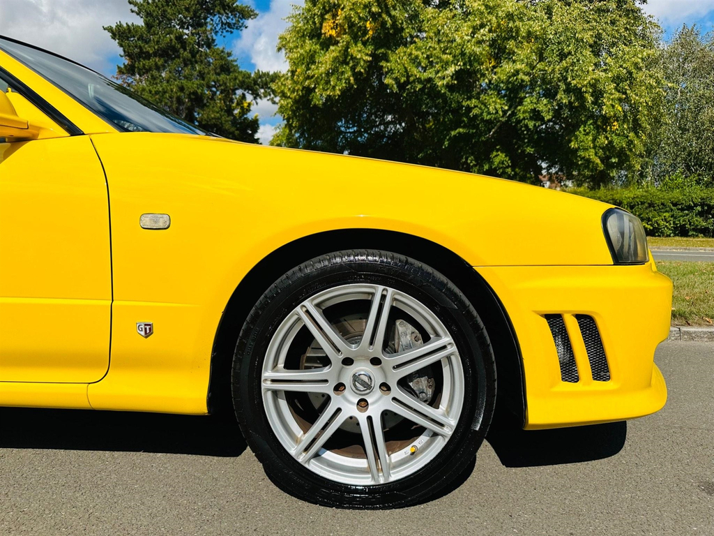 Nissan Skyline R34 Gt-t Yellow #33