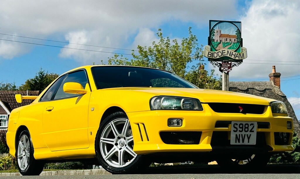 Nissan Skyline R34 Gt-t Yellow #3