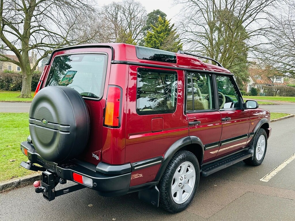 Land Rover Discovery 2.5 Td5 Es Premium 7 Seats Red #3