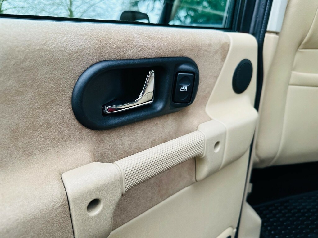 Land Rover Discovery 4.0I V8 Xs Blue #66