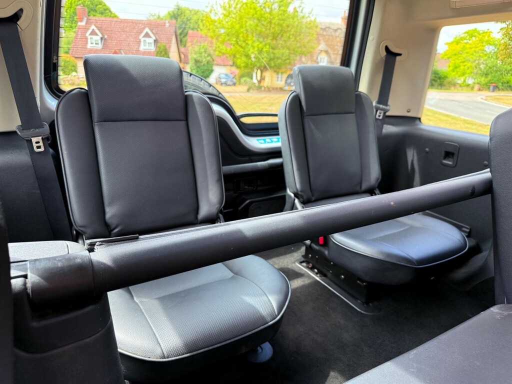 Land Rover Discovery 2.5 Td5 Es Premium 7 Seats  #76