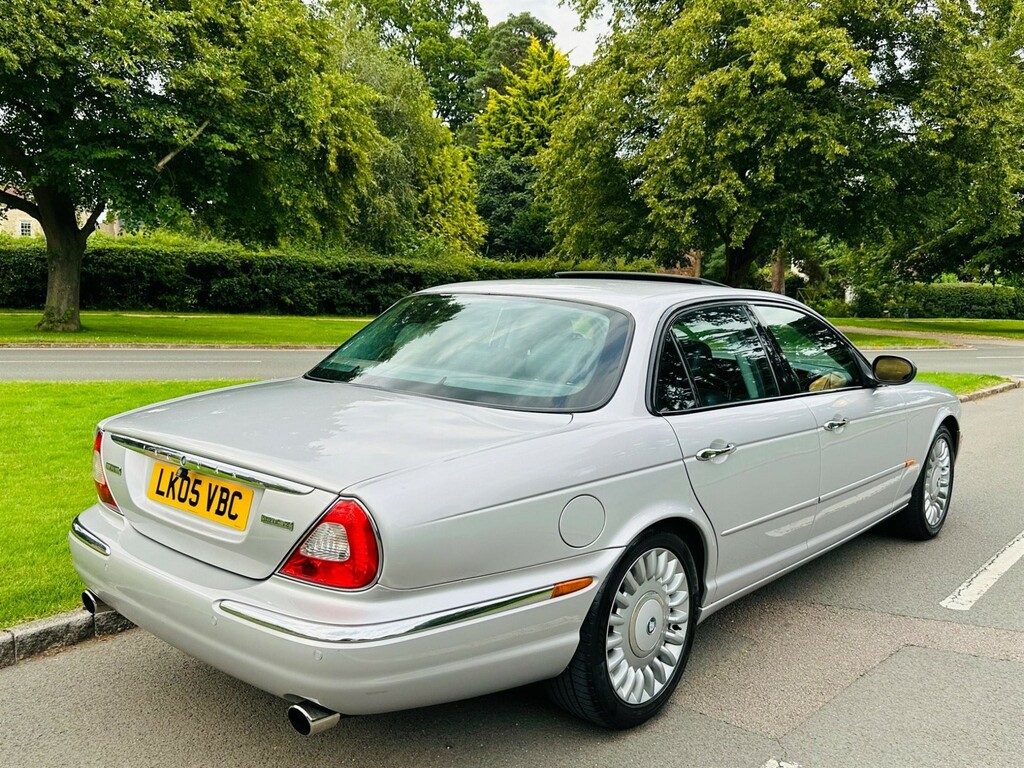 Jaguar XJR 4.2 V8 Super Silver #3