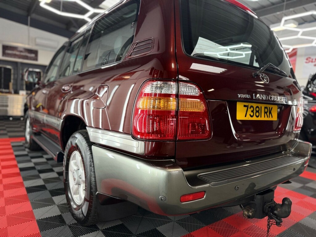 Toyota Land Cruiser Blue #7