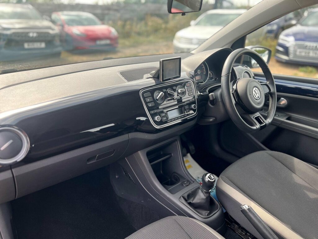 Volkswagen Up 1.0 Move Up Hatchback Asg 60 Ps Silver #36