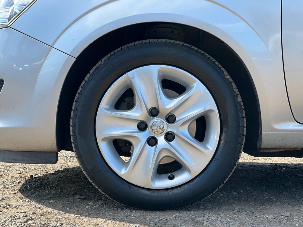 Vauxhall Zafira 7 Seater 1.6 Design Silver #19