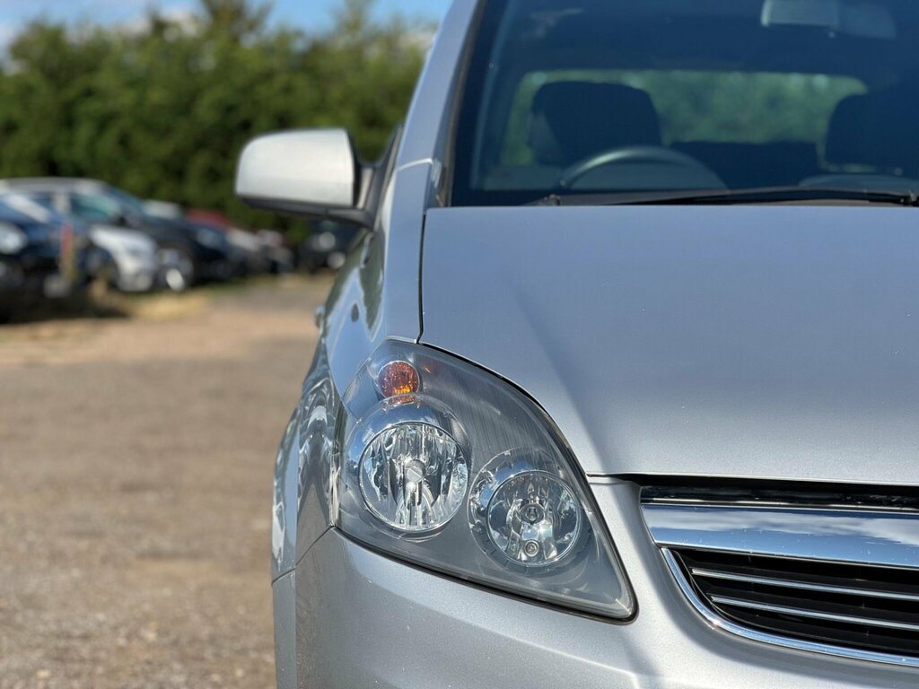Vauxhall Zafira 7 Seater 1.6 Design Silver #21