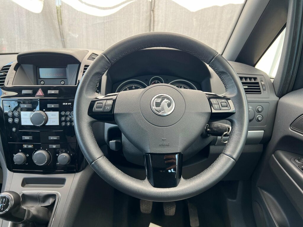 Vauxhall Zafira 7 Seater 1.6 Design Silver #40
