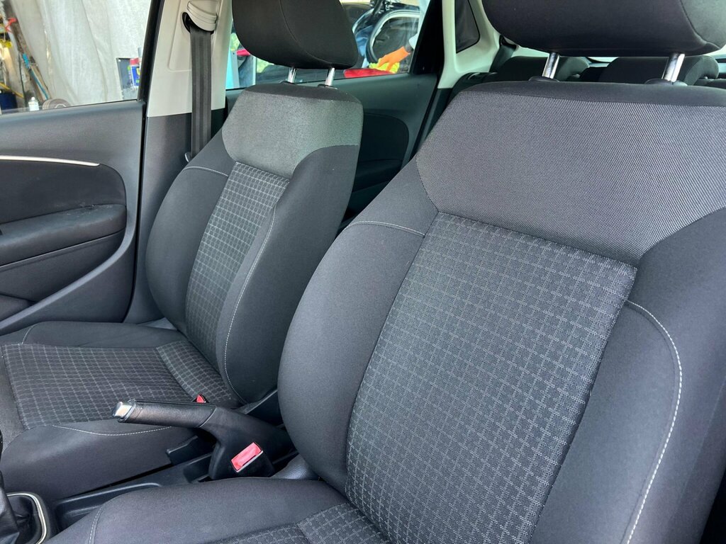Volkswagen Polo 1.2 Tsi Match Silver #31