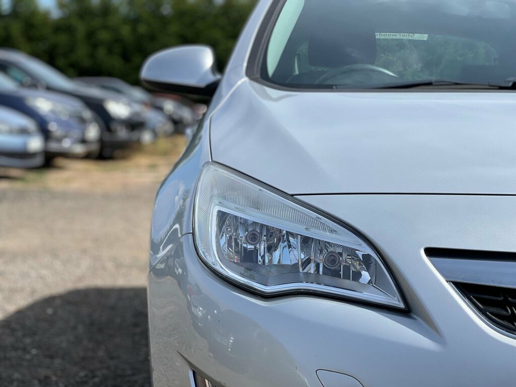 Vauxhall Astra 1.4T Sri Coupe Euro 5 Ss 140 Black #22