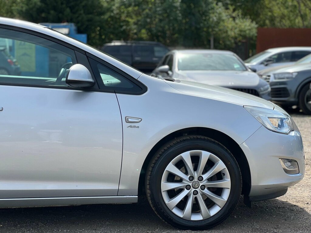 Vauxhall Astra 1.4T Sri Coupe Euro 5 Ss 140 Black #10