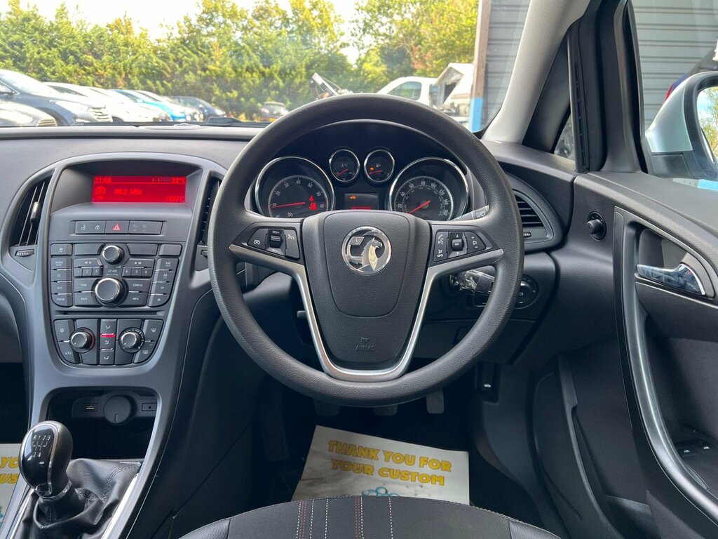 Vauxhall Astra 1.4T Sri Coupe Euro 5 Ss 140 Black #37