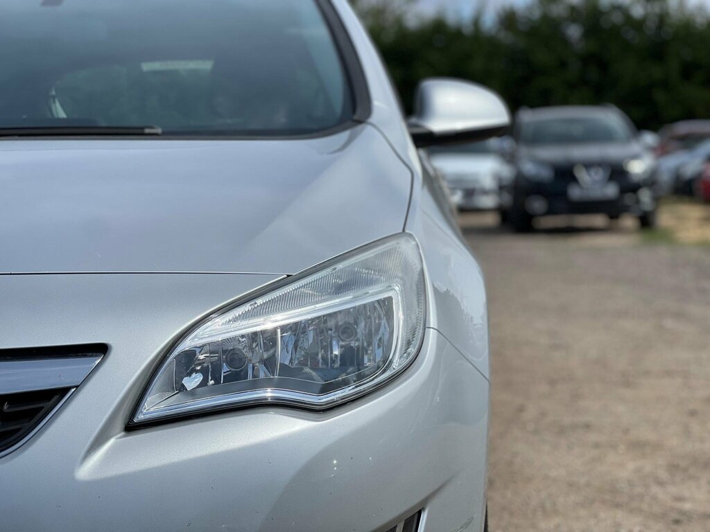 Vauxhall Astra 1.4T Sri Coupe Euro 5 Ss 140 Black #21