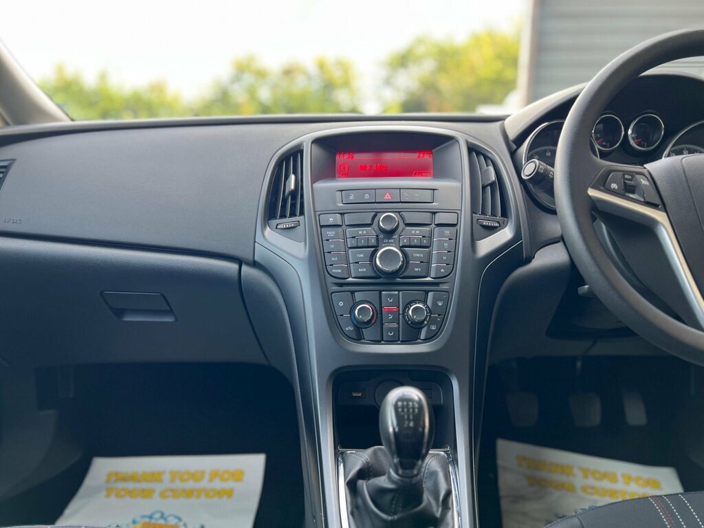 Vauxhall Astra 1.4T Sri Coupe Euro 5 Ss 140 Black #34